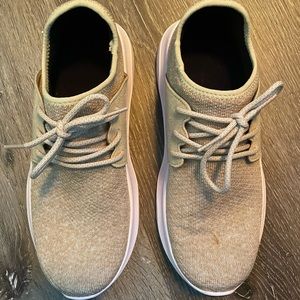 Vessi Sneakers - Women’s